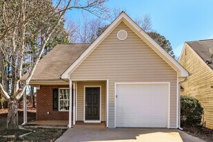 516 Jaclyn Cir in Mcdonough, GA - Building Photo