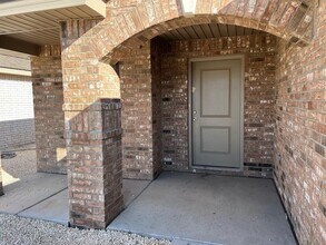 2025 Kenwood Ave, Unit 105 in Lubbock, TX - Building Photo - Building Photo