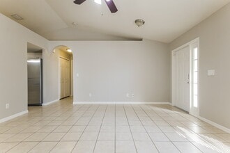16 NE 20th Ct in Cape Coral, FL - Building Photo - Building Photo