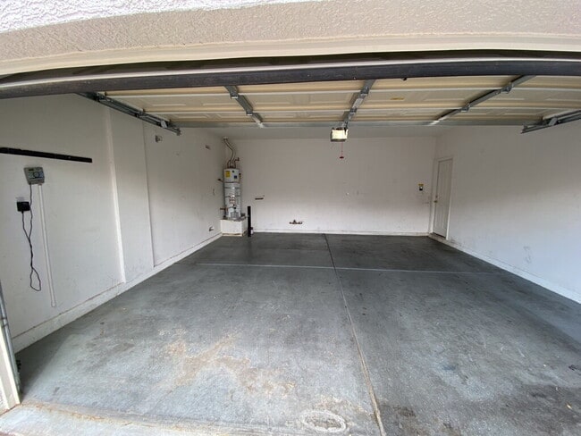 5210 Blooming Mesa Ct in North Las Vegas, NV - Building Photo - Building Photo