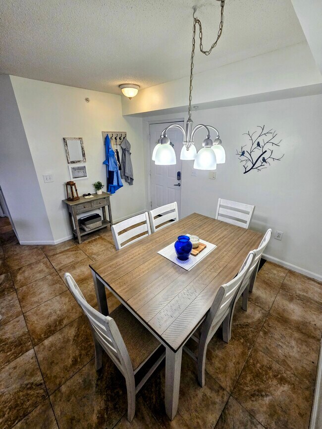 3691 NW Mediterranean Ln, Unit #103 in Jensen Beach, FL - Building Photo - Building Photo