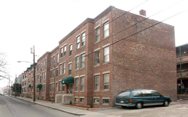 61-69 Empire St in Allston, MA - Building Photo - Building Photo