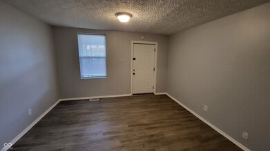 653 Birch Ave in Indianapolis, IN - Building Photo - Building Photo