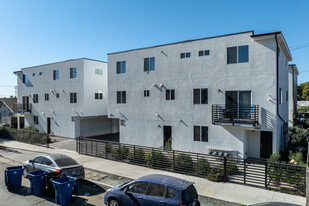 5869-5875 S San Pedro St in Los Angeles, CA - Building Photo