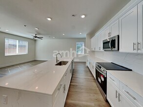 10380 Bee Balm St in Las Vegas, NV - Building Photo - Building Photo