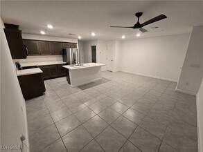 3518 Herodain Ave in Las Vegas, NV - Building Photo - Building Photo