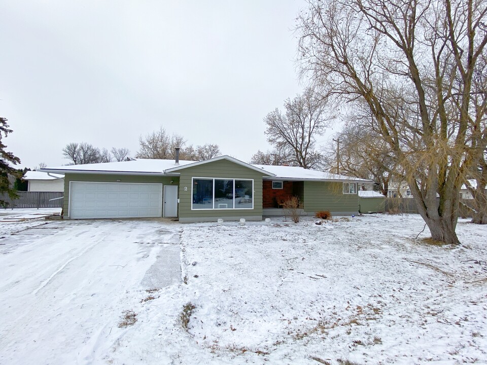 2 Willow Ridge Rd in Winnipeg, MB - Building Photo