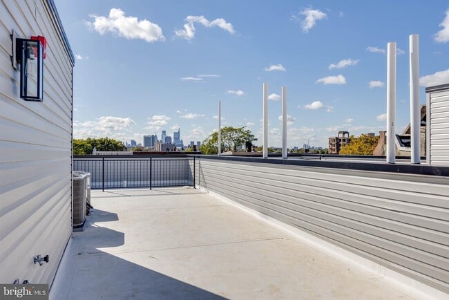 1221 W Lehigh Ave in Philadelphia, PA - Building Photo - Building Photo