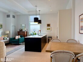 30 Morningside Dr in New York, NY - Building Photo