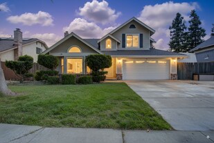 4404 Bluff Creek Dr in Modesto, CA - Building Photo