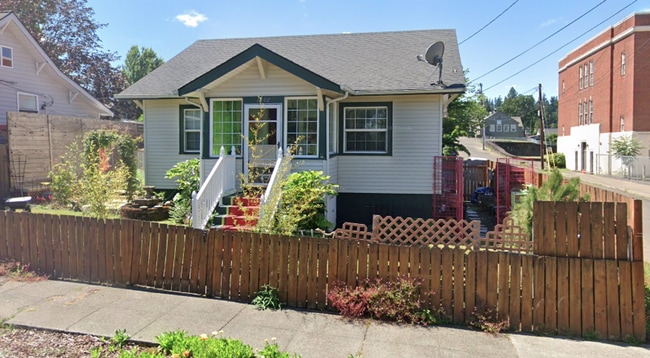 property at 1402 12th St