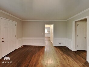 2122 Yorkshire Ct in Woodstock, GA - Building Photo - Building Photo