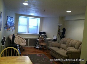 45 Westland Ave in Boston, MA - Foto de edificio - Building Photo