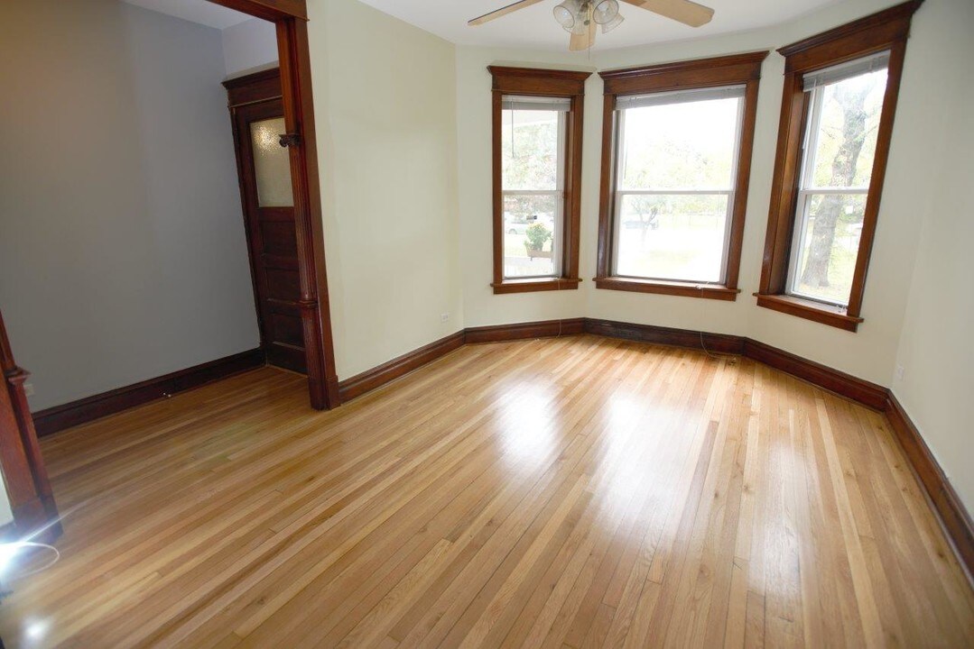 2228 S Marshall Blvd, Unit #2 in Chicago, IL - Building Photo