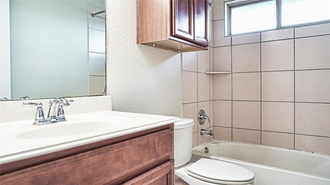 property at 16938 Wedgeside Pk