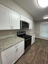 1805 Roswell Rd, Unit 401 in Marietta, GA - Building Photo - Building Photo