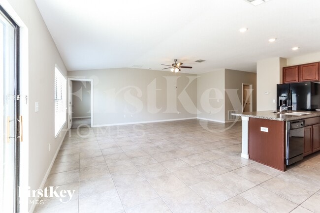 12608 Lemon Pepper Dr in Riverview, FL - Building Photo - Building Photo