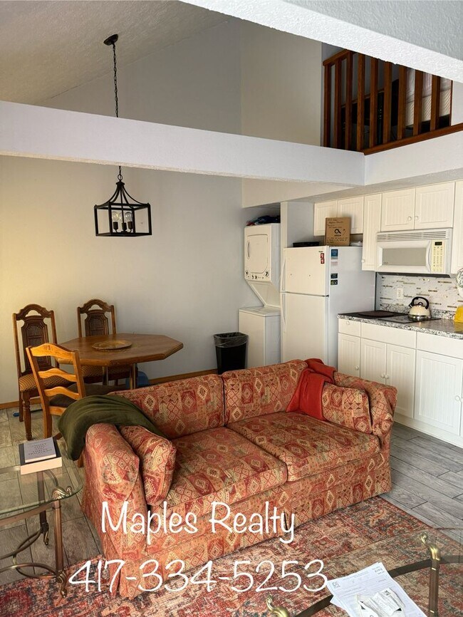 10 Scenic Ct in Branson, MO - Building Photo - Building Photo