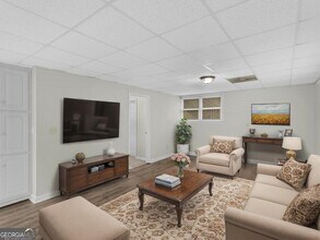 63 Sentry Oak Ct in Stockbridge, GA - Building Photo - Building Photo