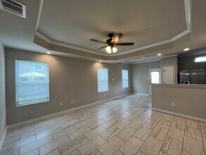6310 Luglio Ln in San Antonio, TX - Building Photo - Building Photo