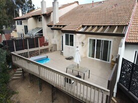 2066 Avenue Of The Trees Ave in Carlsbad, CA - Building Photo