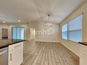 297 N Hamilton Springs Rd in St. Augustine, FL - Foto de edificio - Building Photo