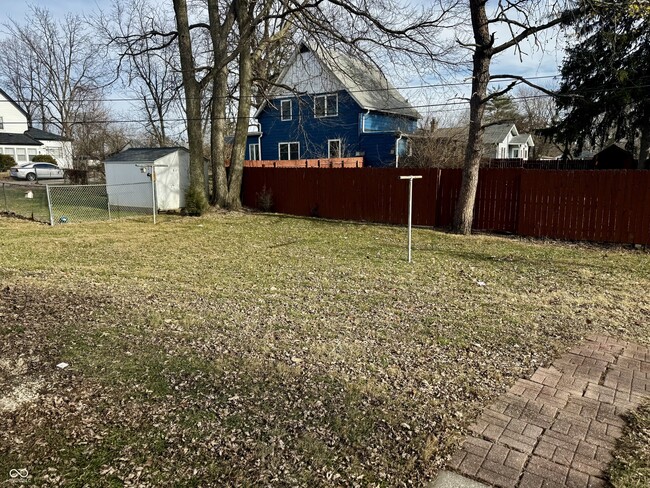 4209 Shelby St in Indianapolis, IN - Building Photo - Building Photo