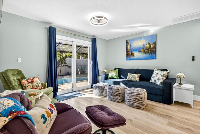 property at 1412 Gladys Cir