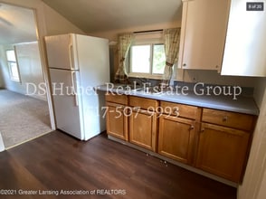 1443 Roselawn Ave in Lansing, MI - Building Photo - Building Photo