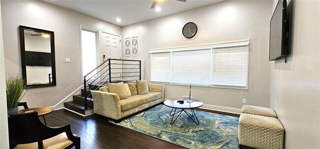 property at 2511 Susan Ln SW