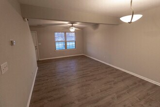 3910 Snowy Owl Dr in Columbia, MO - Building Photo - Building Photo