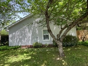 6609 Poplar Grove Trail in Greensboro, NC - Building Photo - Building Photo