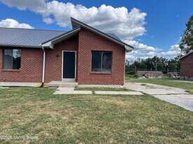1709 Cliff Ridge Ct in Elizabethtown, KY - Building Photo