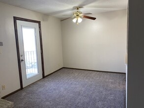 2150 Edgewood Rd NW in Cedar Rapids, IA - Building Photo - Building Photo