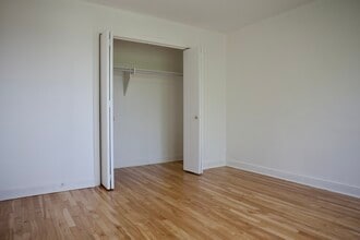 795 Rouillier Rue in La Prairie, QC - Building Photo - Building Photo