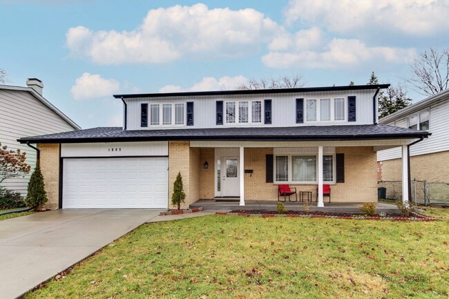 property at 1805 W Willow Ln
