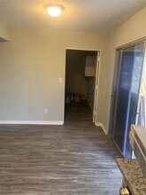 308 Circle Dr in Wharton, TX - Building Photo - Building Photo