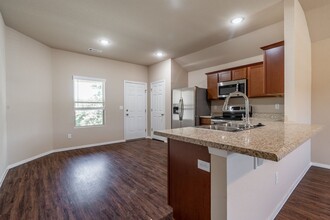 1224 S Kingfisher Ln in Fayetteville, AR - Building Photo - Building Photo
