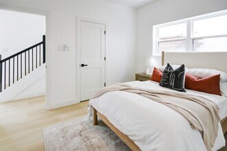 1214 W 24th St in Houston, TX - Building Photo - Building Photo