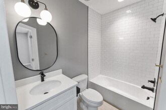 16782 Blackjack Oak Ln in Woodbridge, VA - Building Photo - Building Photo