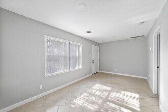 234 W 27th St in Houston, TX - Building Photo - Building Photo