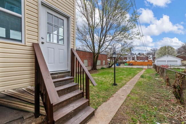 2714 Hampton Ave in St. Louis, MO - Building Photo - Building Photo