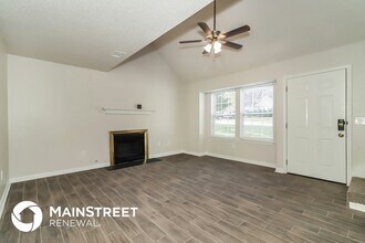 7073 Stonecreek Dr in Douglasville, GA - Foto de edificio - Building Photo