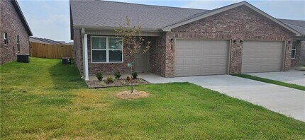 6810 Toby St in Bentonville, AR - Building Photo - Building Photo