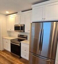 827 8th St in Paso Robles, CA - Building Photo - Building Photo