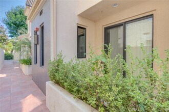 1130 Campbell St in Glendale, CA - Building Photo - Building Photo
