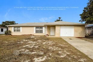 411 W Charlotte Ave in Eustis, FL - Building Photo