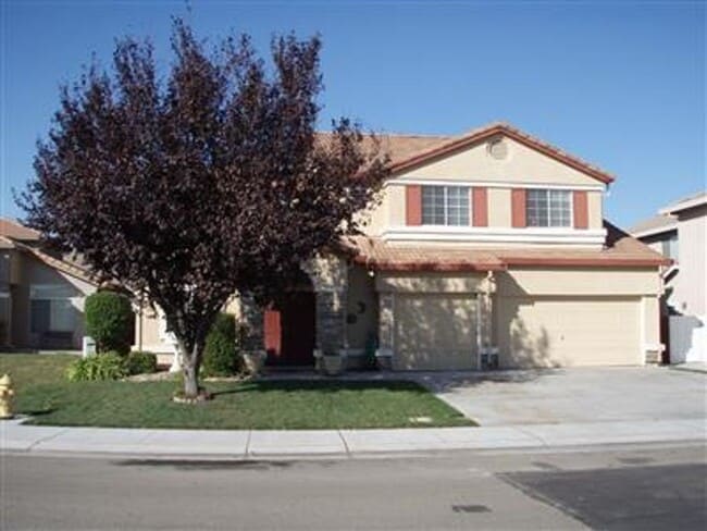 property at 2445 Sailboat Ct