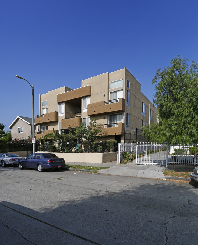 851 S Gramercy Pl in Los Angeles, CA - Building Photo - Building Photo