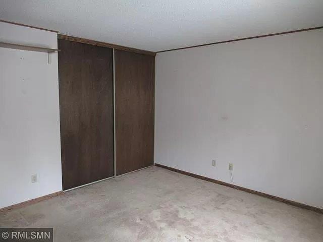 3560 Blue Jay Way in Eagan, MN - Building Photo - Building Photo